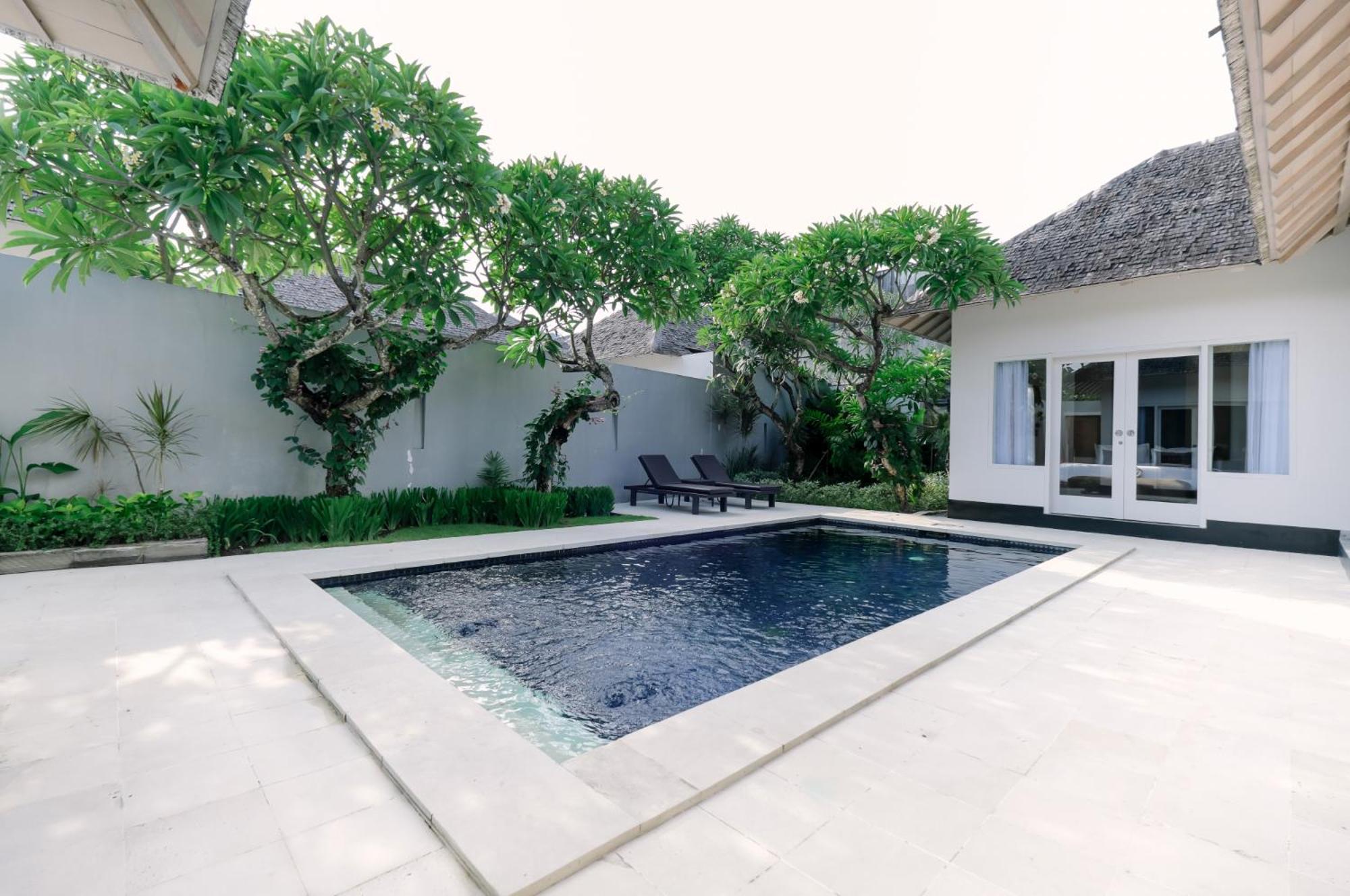 Kaisa Villas Seminyak Bagian luar foto