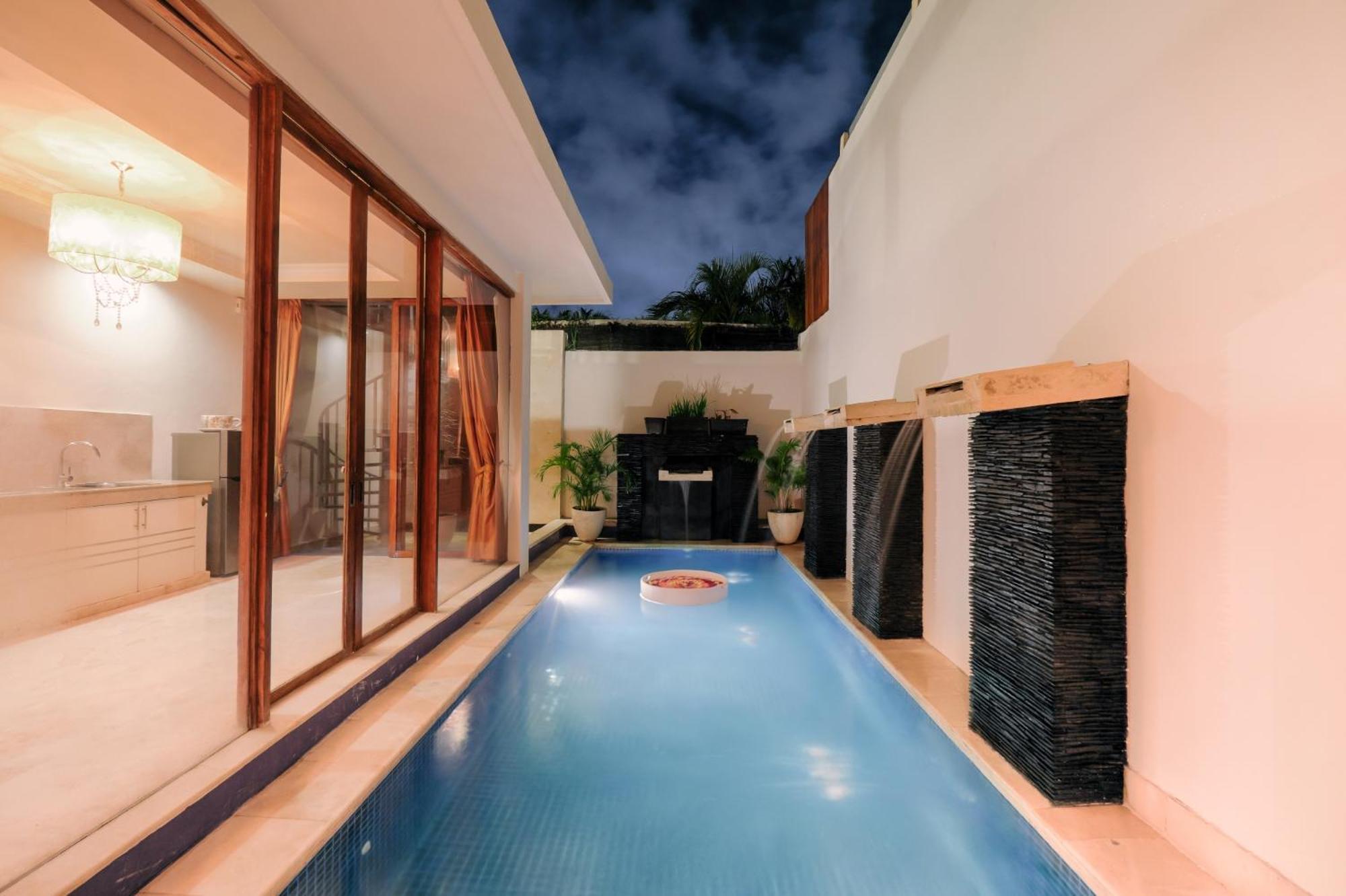 Kaisa Villas Seminyak Bagian luar foto